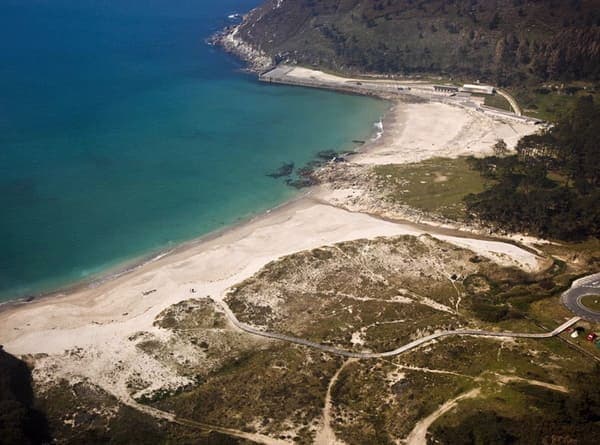 Fotografía de la playa de Balarés 